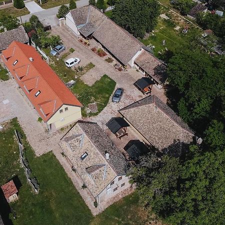Bed and Breakfast Sobe Kod Baje - Baranjska Kuca Karanac Екстер'єр фото